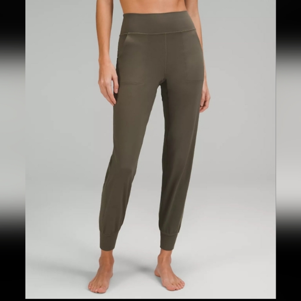 Lululemon 6 Align High Rise Full Length Joggers Green